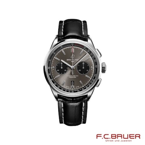 Eine anspruchsvolle Armbanduhr Breitling - Premier B01 Chronograph 42 ab0118221b1p1-183642, in Silber mit schwarzem Lederarmband gefertigt. Sie verfügt über ein graues Zifferblatt mit drei Hilfszifferblättern, einer Datumsanzeige bei 6 Uhr und eleganten silbernen Zeigern. Die Uhr steht auf einem makellos weißen Hintergrund mit dem Logo und Text „F.C. Bauer Uhren und Juwelen“ unten rechts, stolz präsentiert von Juwelier Bauer in München.